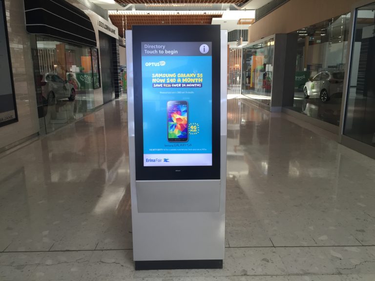 digital panel for advertising in shopping centres